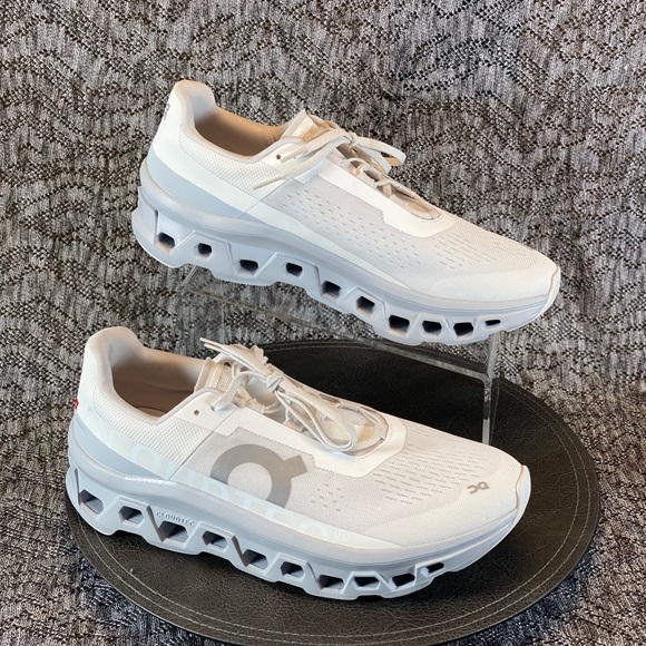 On Running Cloudmonster Men's 11.5 Sneaker - Picture 3 of 7